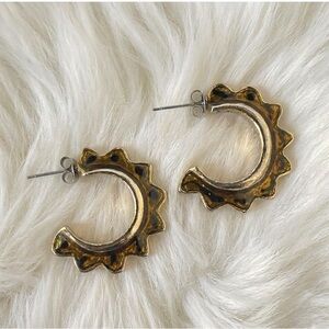 3 for $12 🩷 Bundle Tortoise-Style Scalloped Hoop Earrings